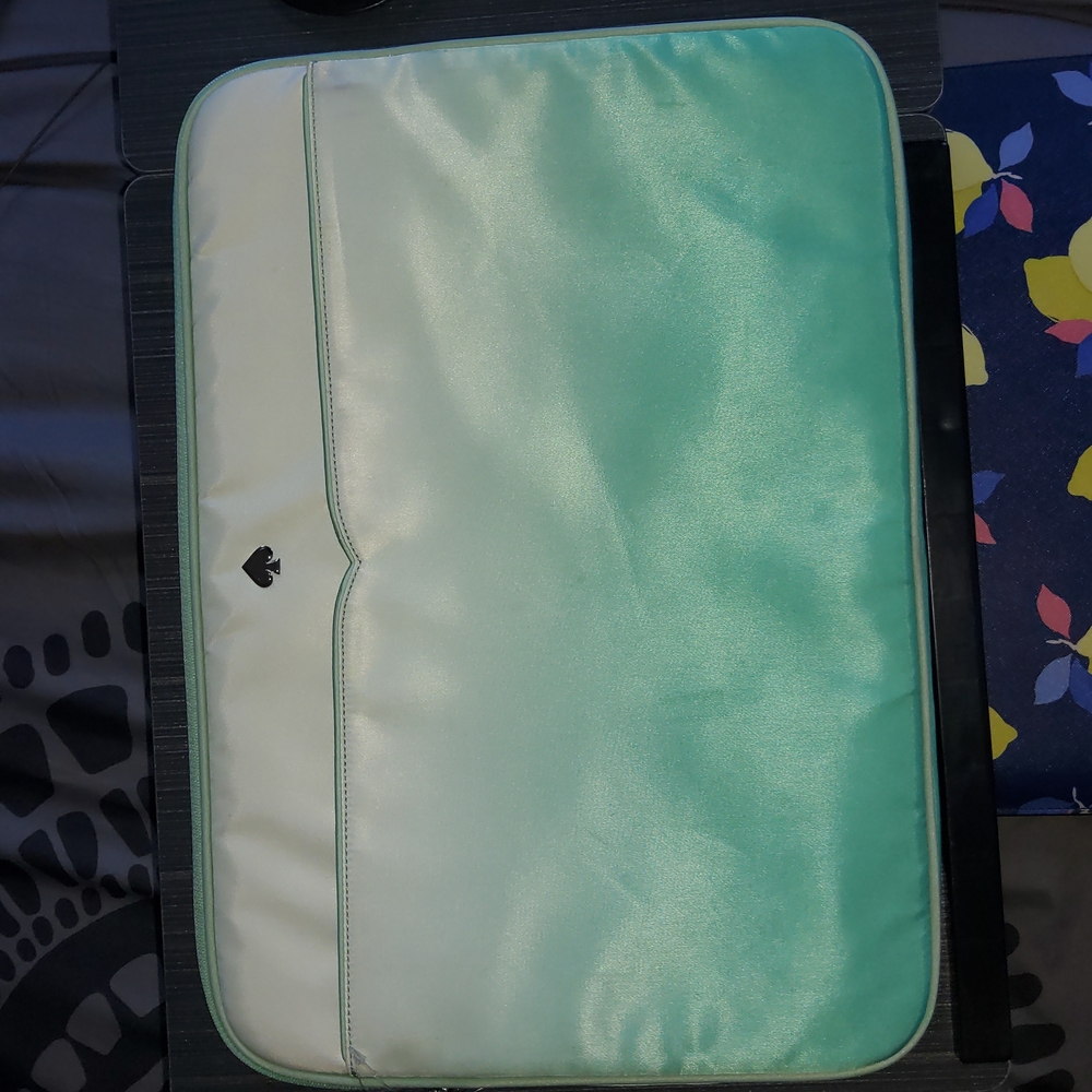Kate spade laptop sleeve